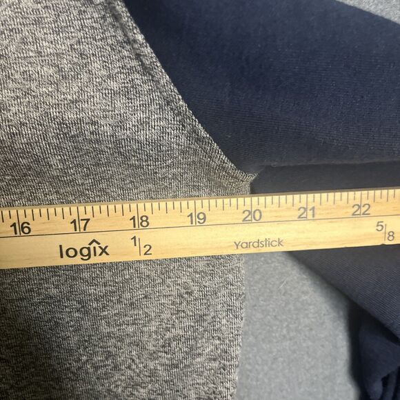 New England Patriots Throwback Jacket NFL Full Zip Hood Sz Small Pockets - Picture 9 of 10